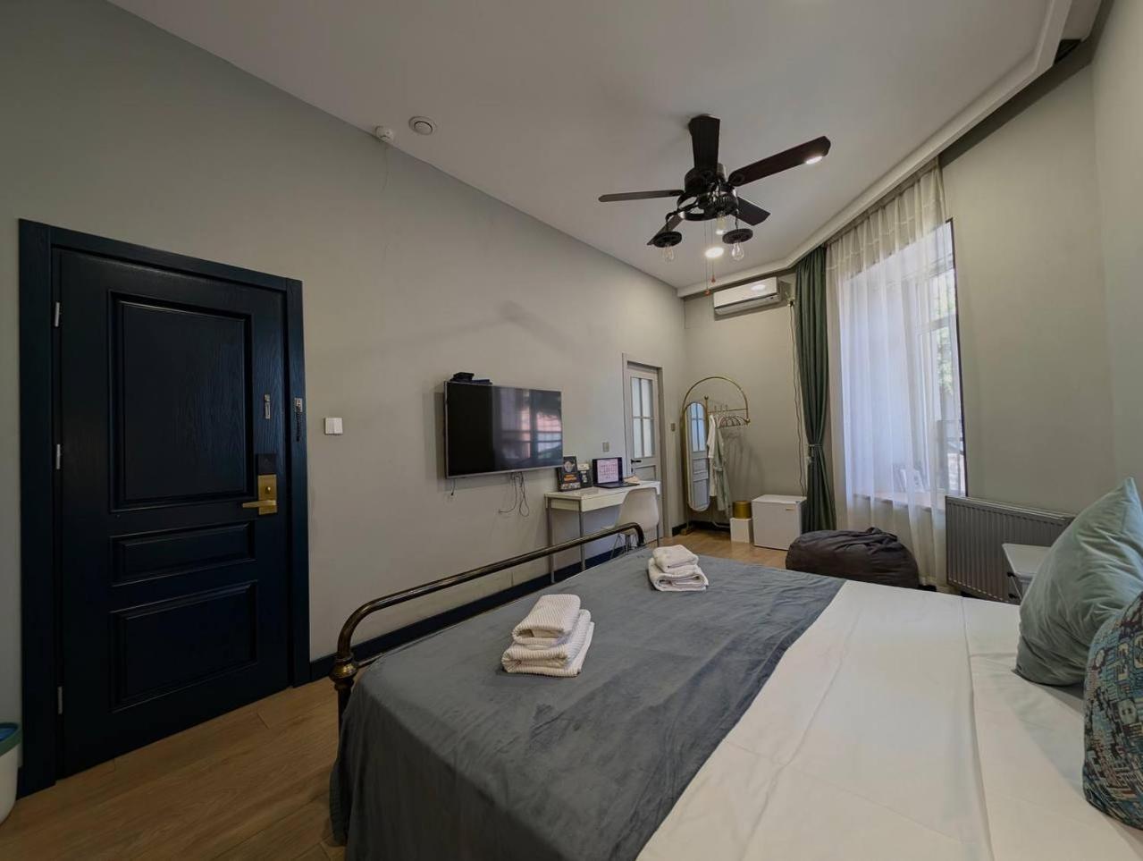 Apart Hotel Console Tbilisi Exterior photo